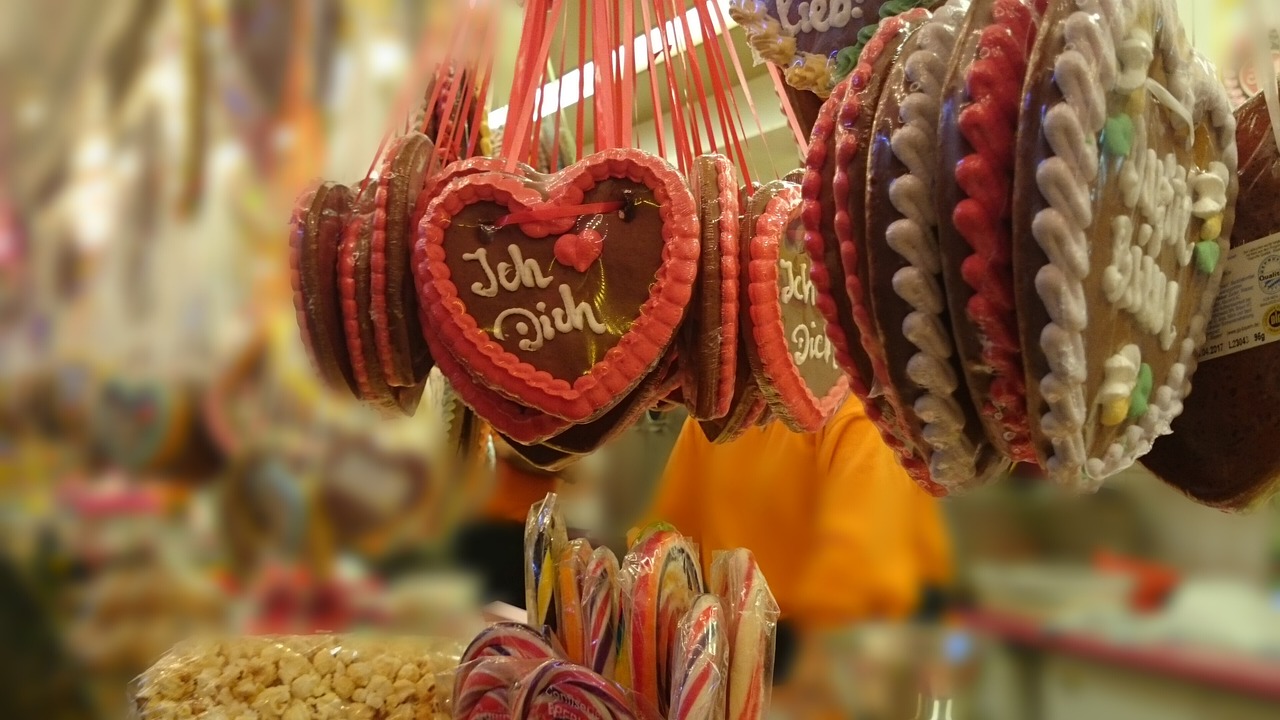 gingerbread-heart gingerbread-heart